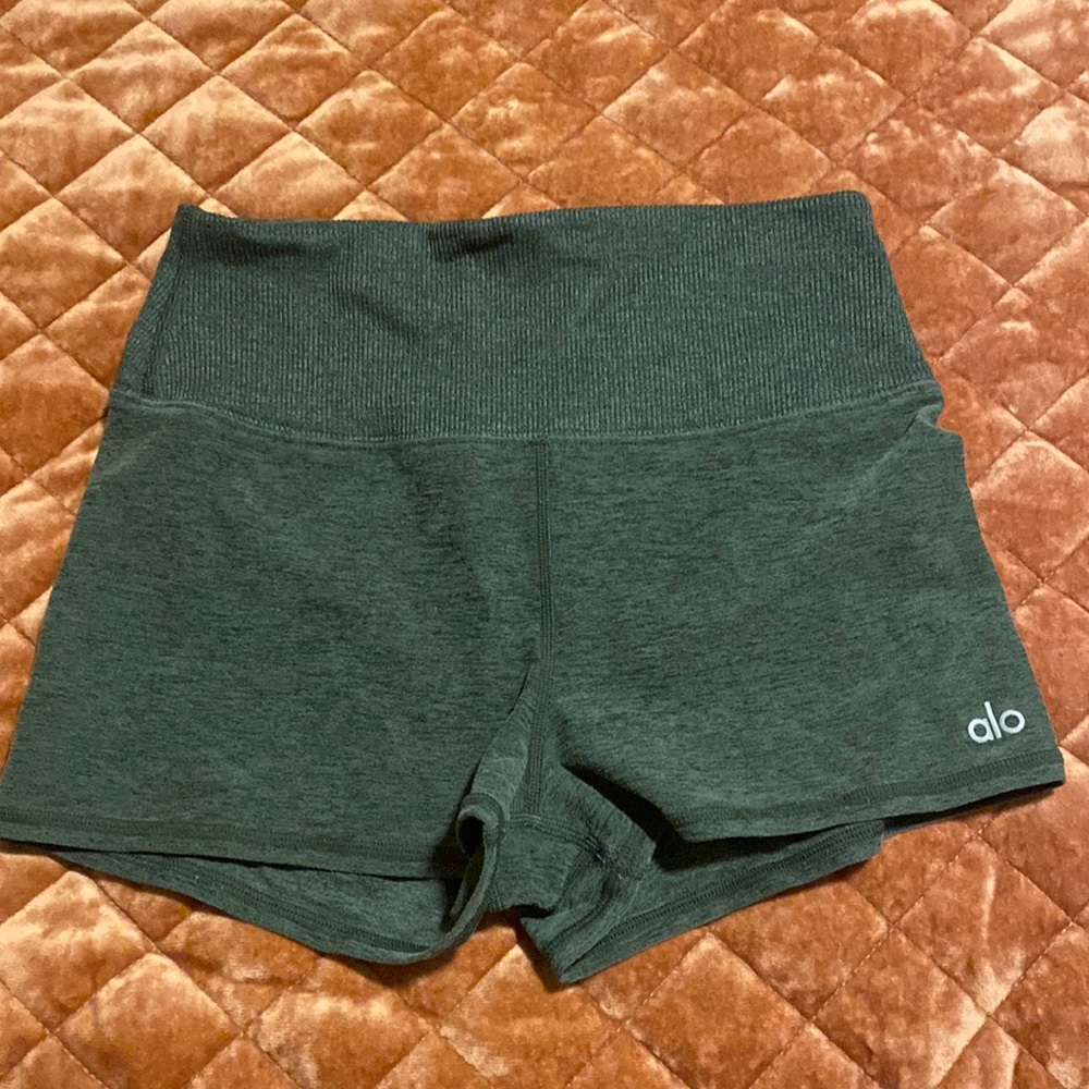 Alo Women’s Alosoft Aura Shorts